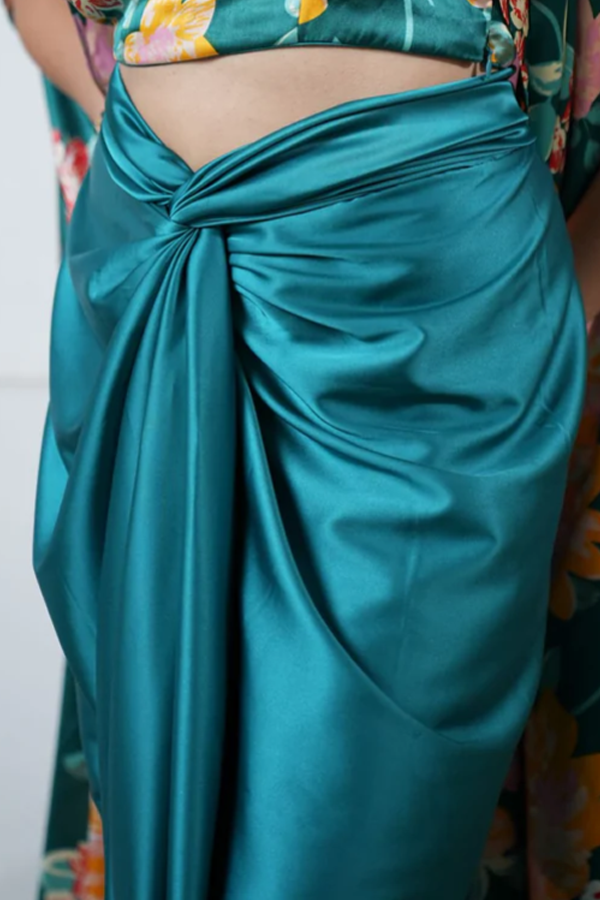Green Floral Draped Set